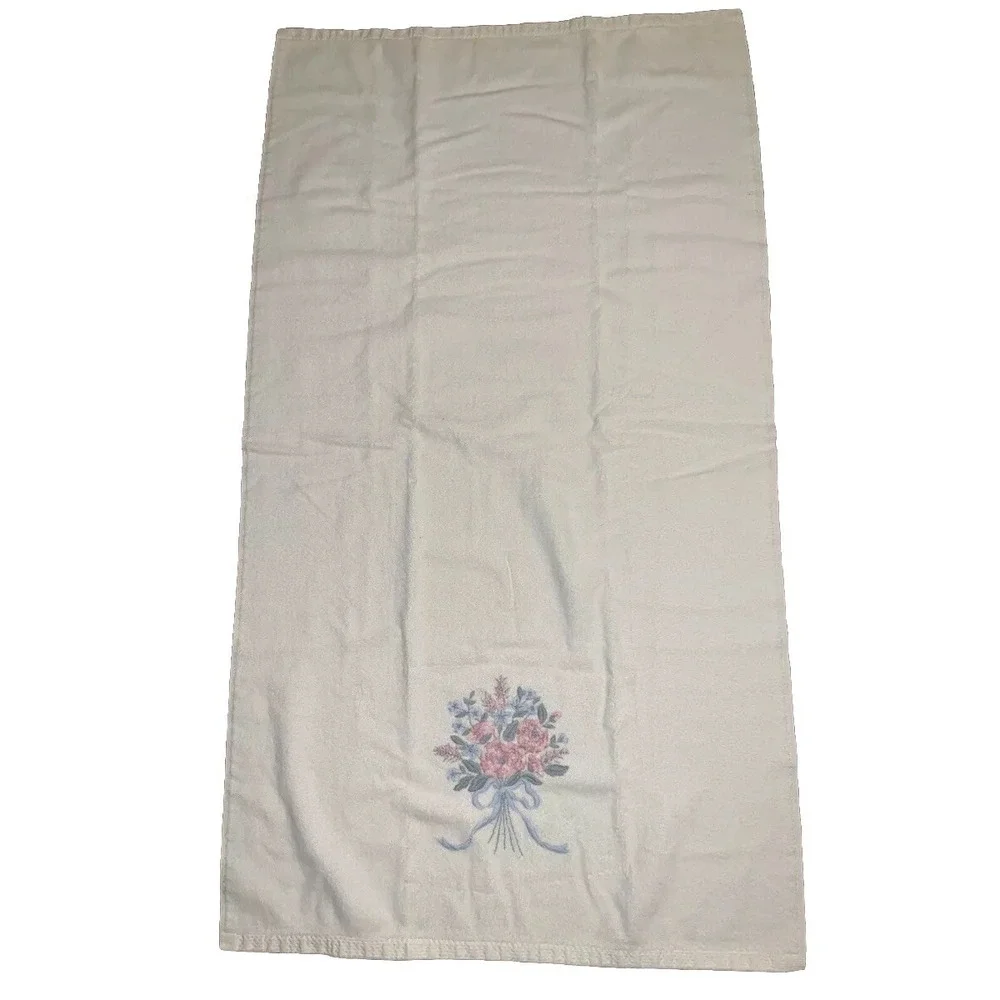 The Avanti Look Cotton Vintage Beige W Pink Roses &Blue Ribbon Bath Towel 24X45